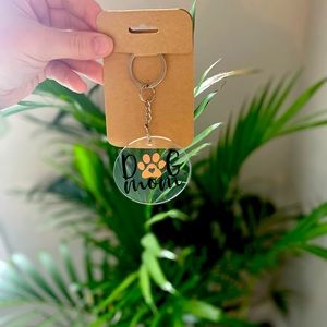 Dog mom keychain